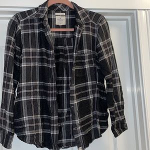 2 FOR ONE!! WOMENS AMERICAN EAGLE FLANNEL SIZE SMALL / FOREVER 21 SIZE MED